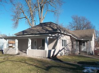 909 N Sycamore St, Creston, IA 50801