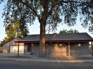 298 E Oakland St, Farmersville, CA 93223