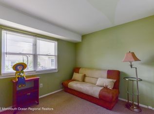 7 Michigan Dr, Matawan, NJ 07747