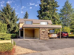 2912 NE 8th St #D, Renton, WA 98056