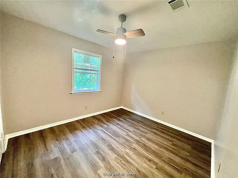 316 Manuel Dr #B — Photo 6