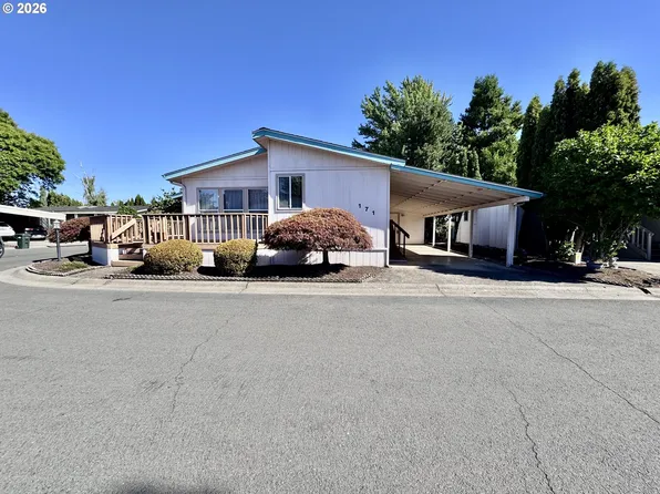 1800 Lakewood Ct Spc 171, Eugene, OR 97402