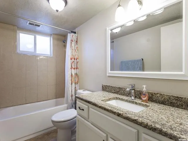 430 E 850 S — Photo 19