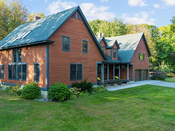 29 Grandview Drive, Belgrade, ME 04917