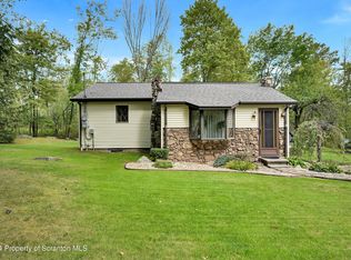 11 Benjamin Rd, Jefferson Township, PA 18436