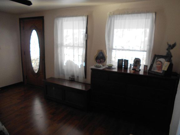 5th image of 324 Smokey Ave
