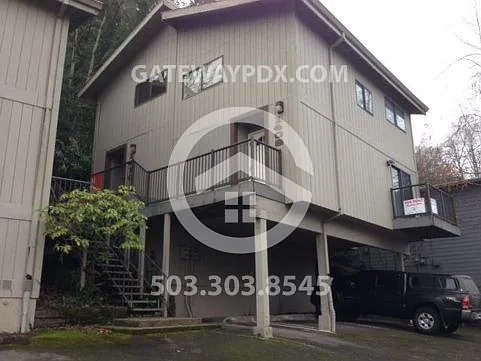 1408 SW Custer Dr Photo 1
