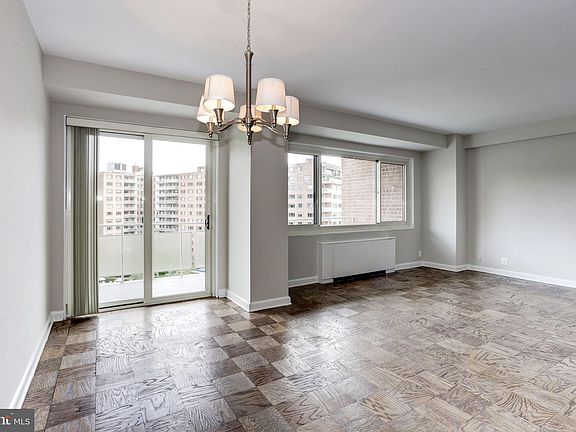 5th image of 4201 Cathedral Ave NW APT 916W