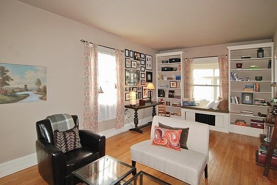 4th image of 819 N 5th Ave