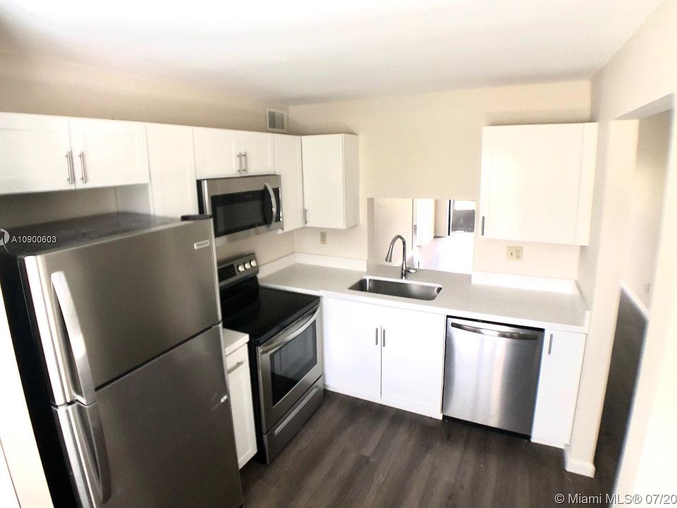 1st image of 130 NW 60th Ave #1-2