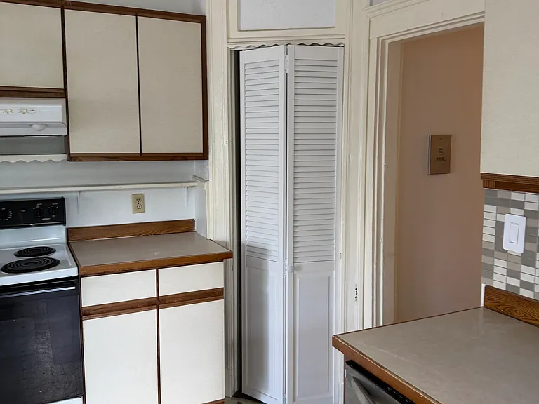 12 Dolphin Ave #3 — Photo 13