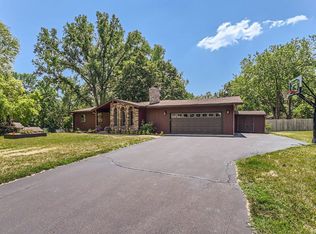 6065 Goldenrod Ln N, Plymouth, MN 55442