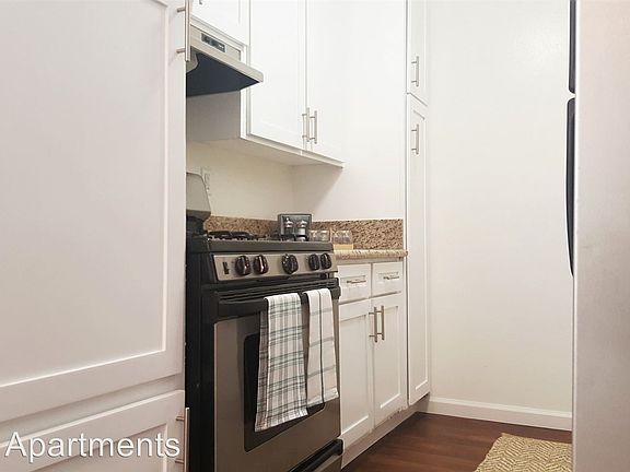5th image of 9212 Burke St APT 5