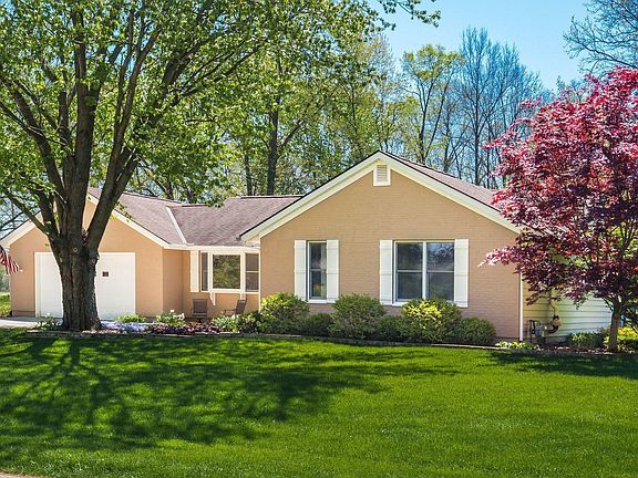4th image of 14293 Oxford Dr
