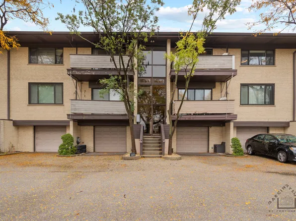 1710 Dempster St Unit C, Park Ridge, IL 60068