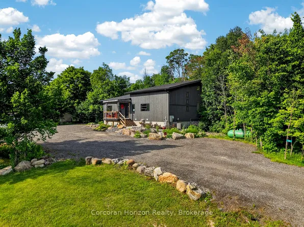 9 Silver Birch Cir N, McKellar, ON P2A 0B5