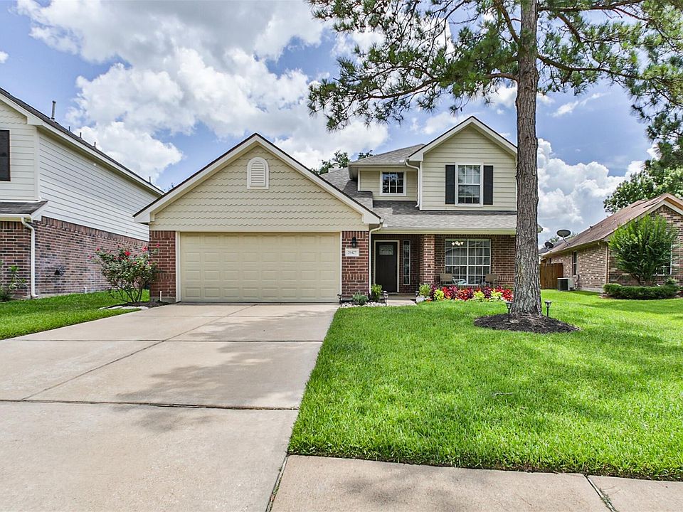 1st image of 20427 Fairfield Park Way