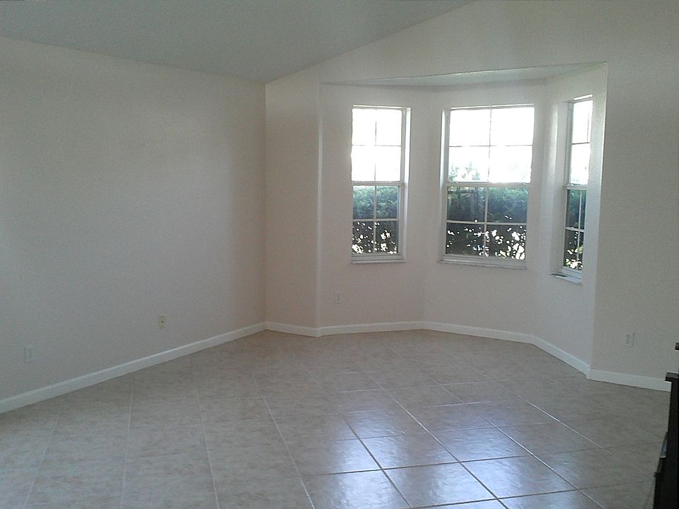 2nd image of 2307 Lily Pad Ln