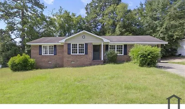 3 bed, 1290 sqft, $1,329 — Photo 1