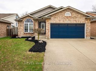 8205 Harvest Cres, Niagara Falls, ON L2H 3G4