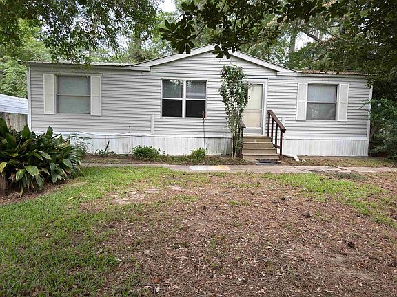 3rd image of 11985 Leatherwood Dr