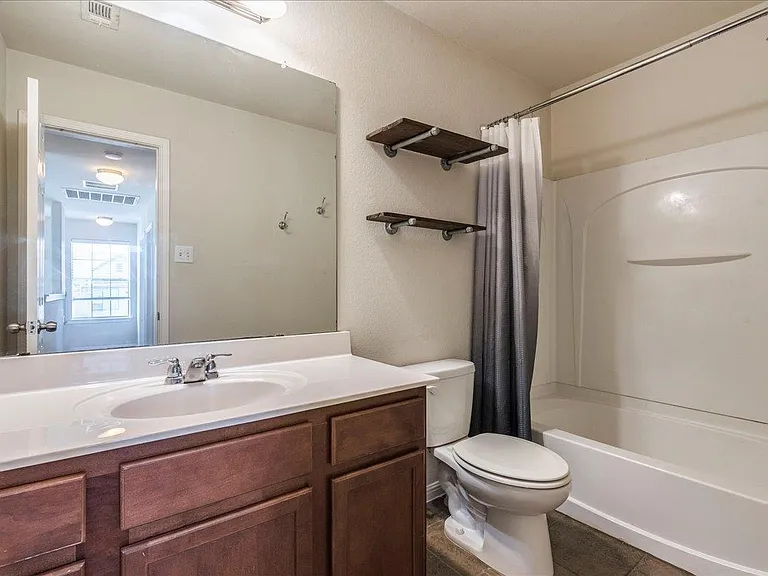 1721 Monahans Ln — Photo 21