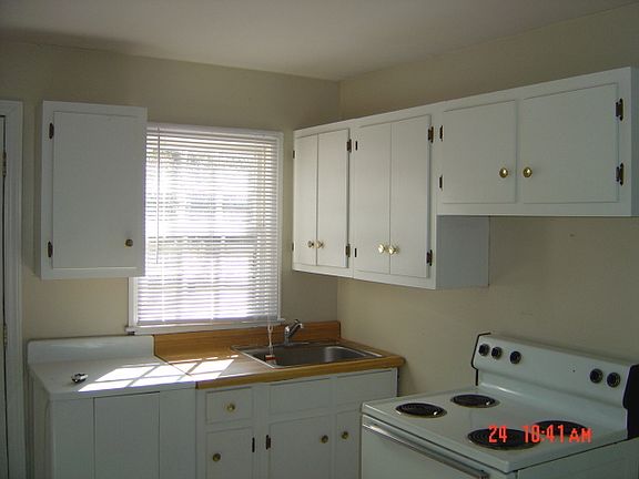 2nd image of 1709 Sherwood St APT A