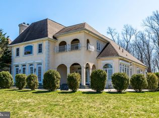 65 Crusher Rd, Hopewell, NJ 08525