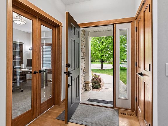 3rd image of 1222 Adrian Cir