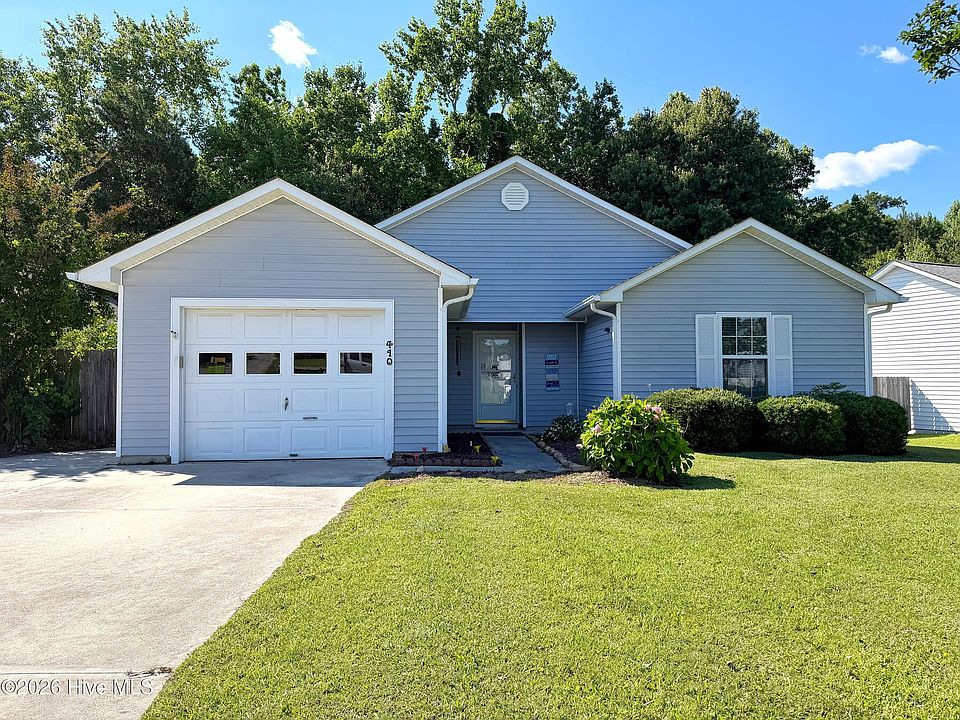 1st image of 410 S Holly Lane