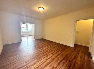 11818 Queens Blvd #2, Forest Hills, NY 11375
