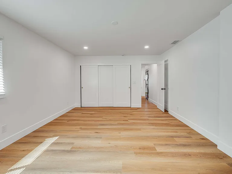 4342 Arabella St — Photo 28