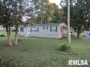 731 Bohn St, Rosiclare, IL 62982