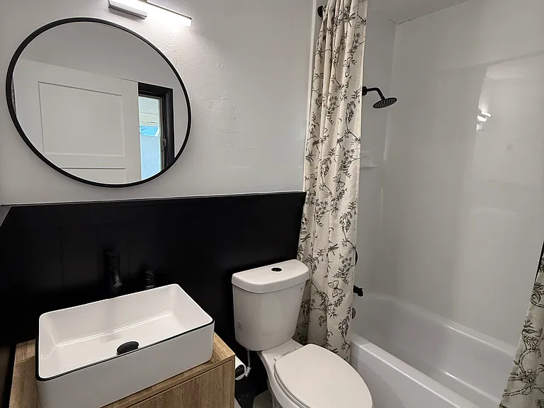 1276 Dorchester St — Photo 8