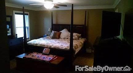 4th image of 10230 Forestedge Ln