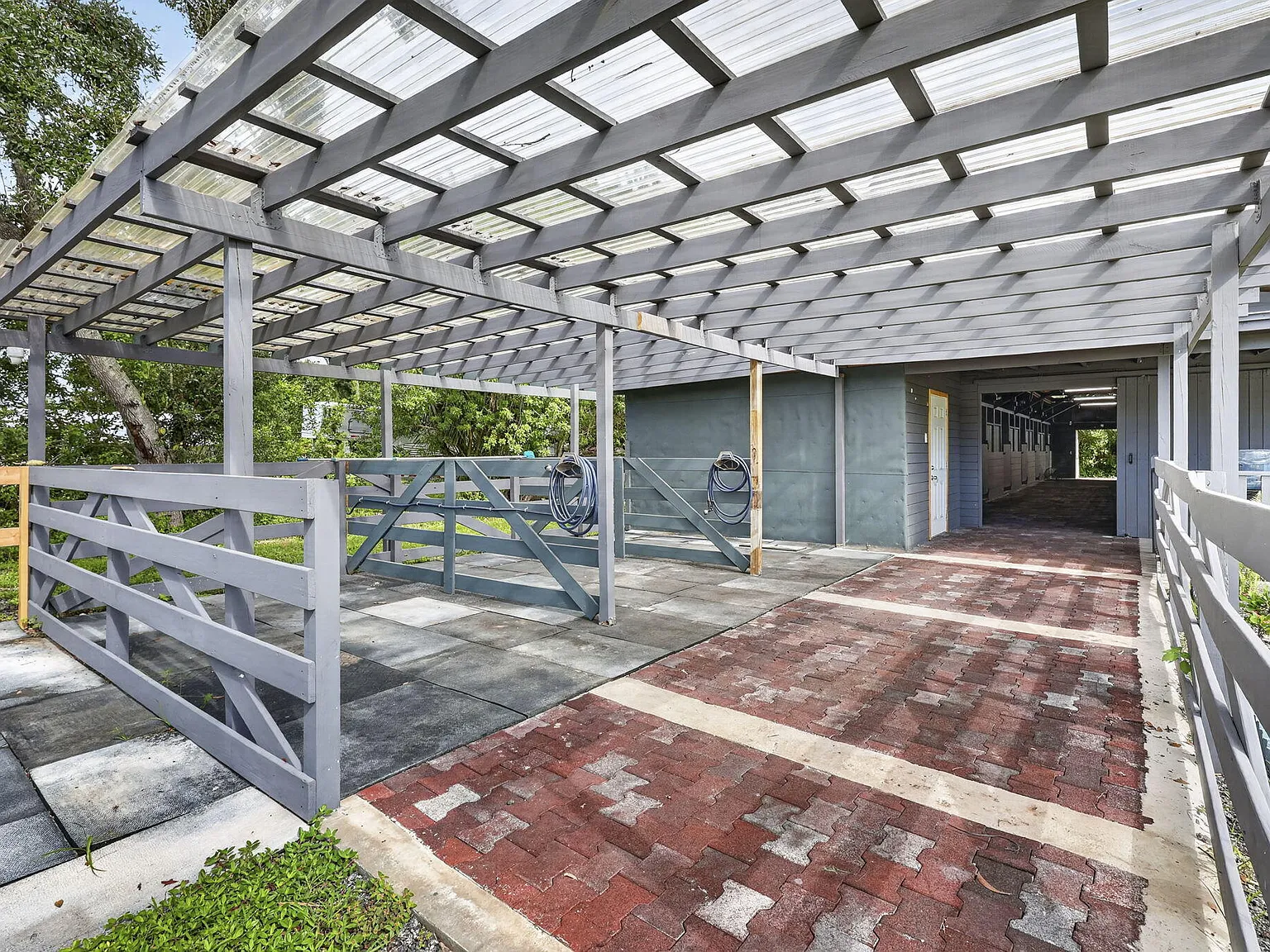 Studio, 1540 sqft, $1,200 — Photo 4