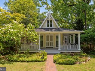 105 Grove Ave, Washington Grove, MD 20880