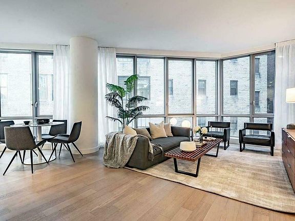 4th image of 160 Madison Ave APT 9B