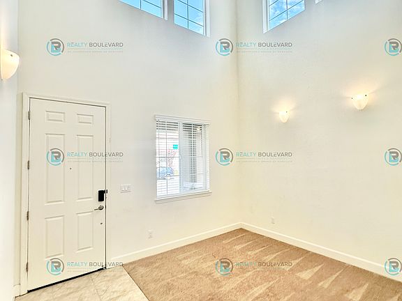 4th image of 2169 Neuer Dr