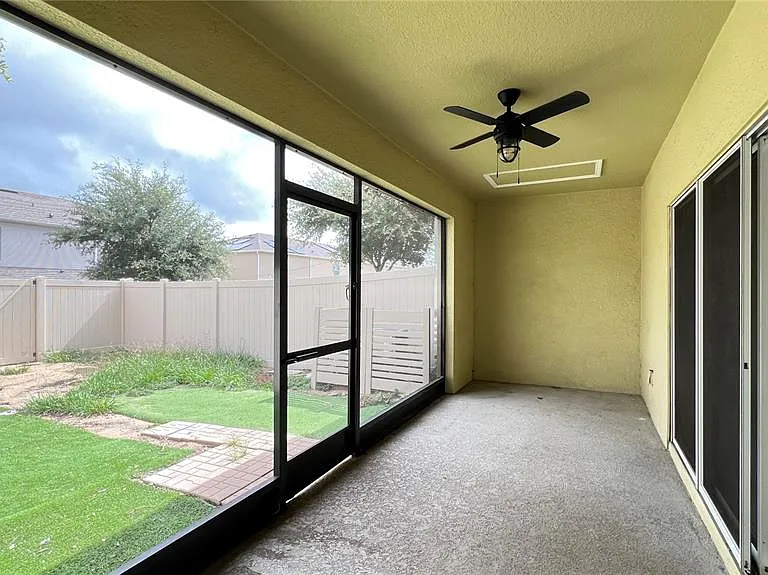9017 Alba Ln — Photo 18