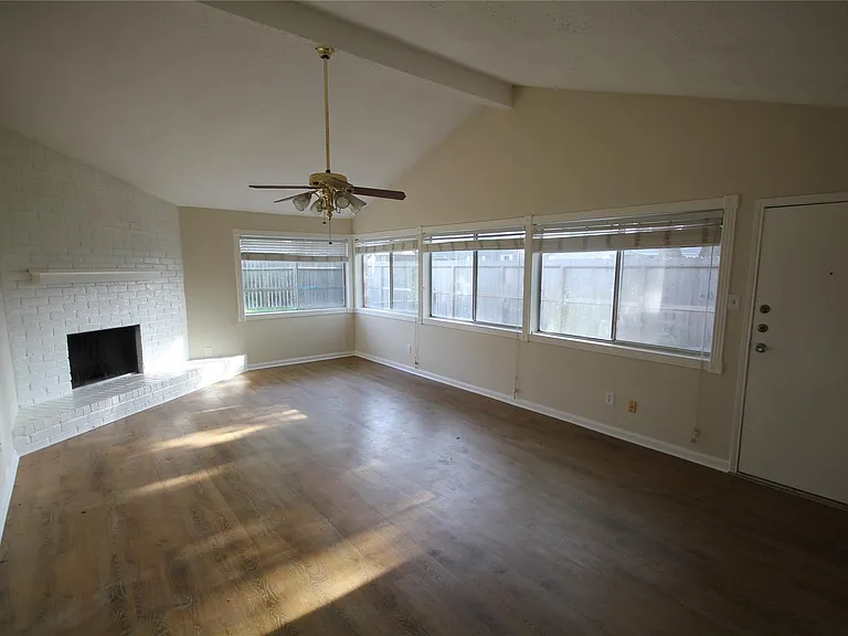 5302 Town Park Blvd — Photo 28