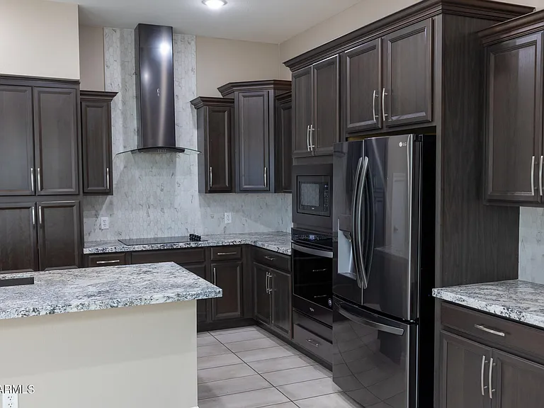 2462 E Lovebird Ln — Photo 11