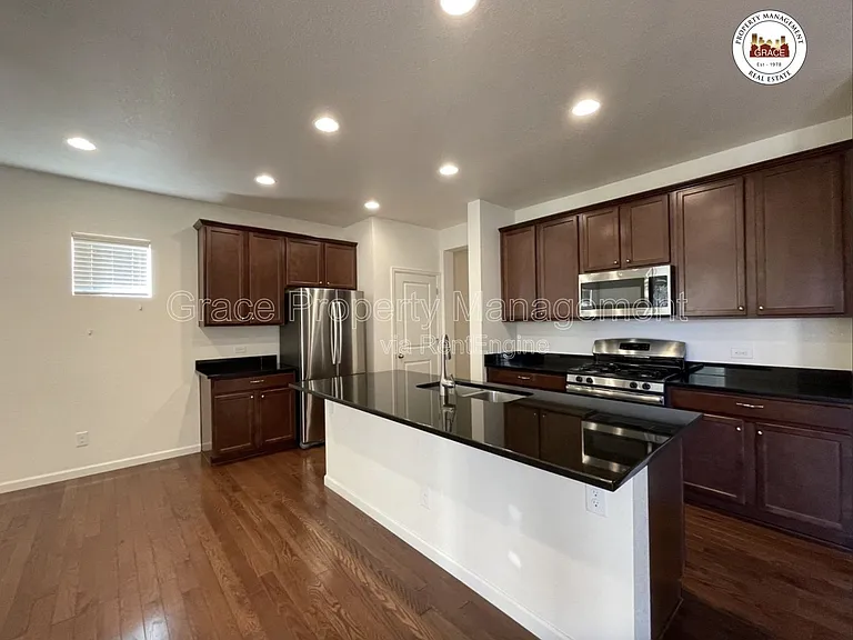 618 W 171st Pl — Photo 10