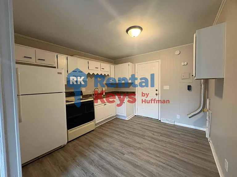 1506 Covert Ave — Photo 4