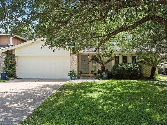 2nd image of 16423 Barcelona Dr