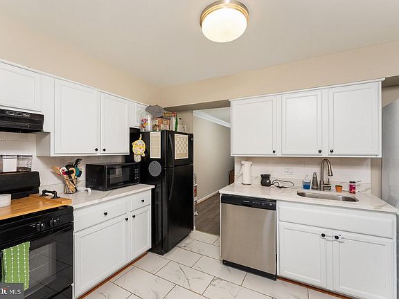 5th image of 10059 Irongate Way