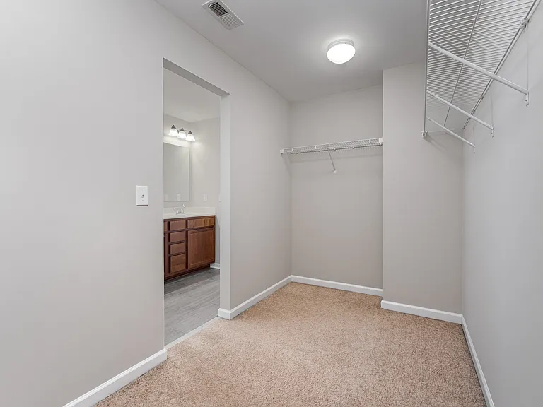3390 Saddlebrook Dr — Photo 16