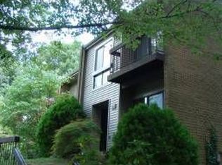 11603 Windbluff Ct, Reston, VA 20191