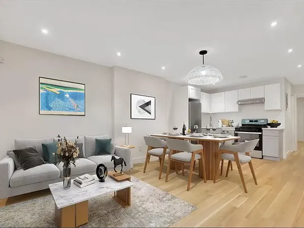 217 Lexington Avenue image 1 of 10