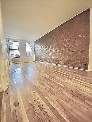 2nd image of 506 Amsterdam Ave #4